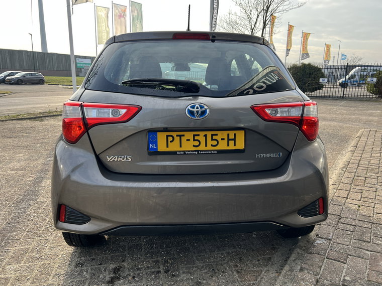 Vehicle Image 17