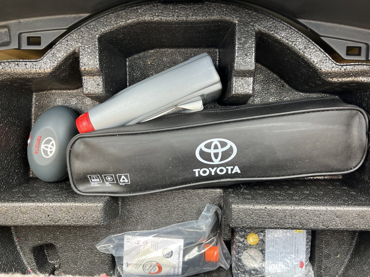 Vehicle Image 36