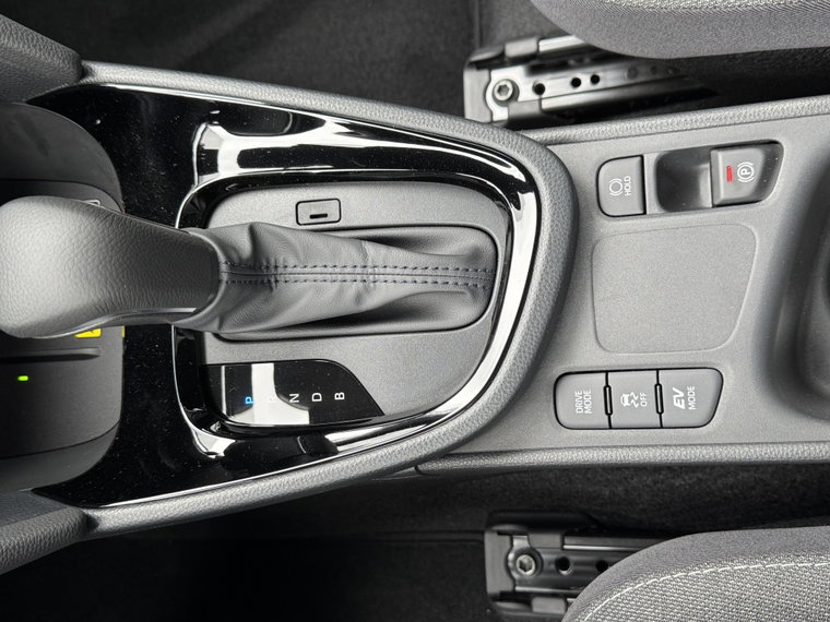 Vehicle Image 30