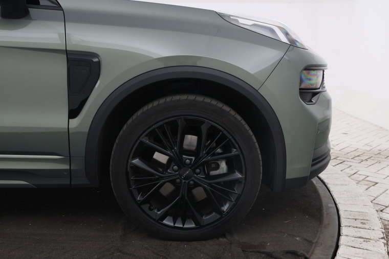 Vehicle Image 11