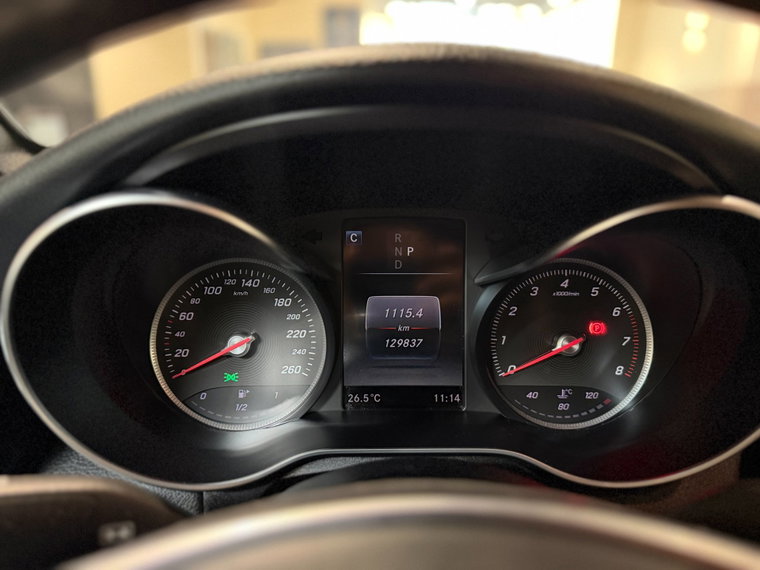 Vehicle Image 32