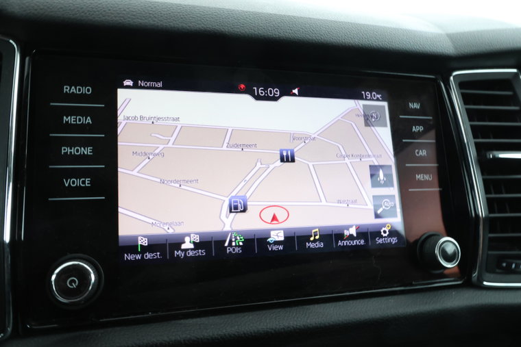 Vehicle Image 21