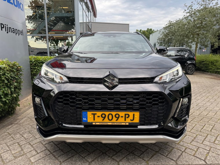 Vehicle Image 4