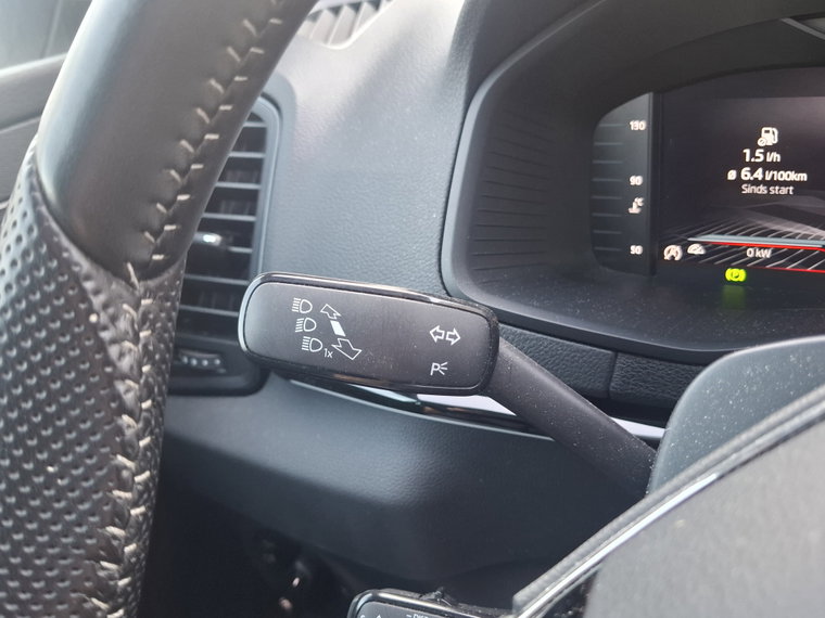 Vehicle Image 28