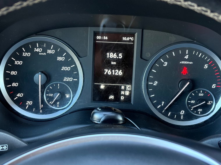 Vehicle Image 23