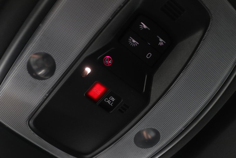 Vehicle Image 32