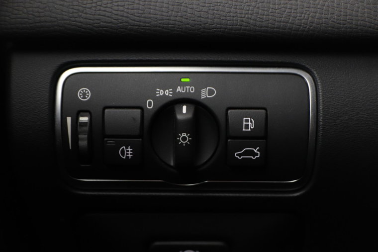 Vehicle Image 39