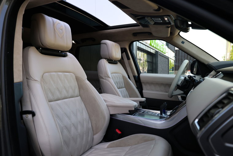 Vehicle Image 21