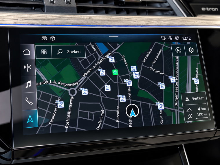 Vehicle Image 29
