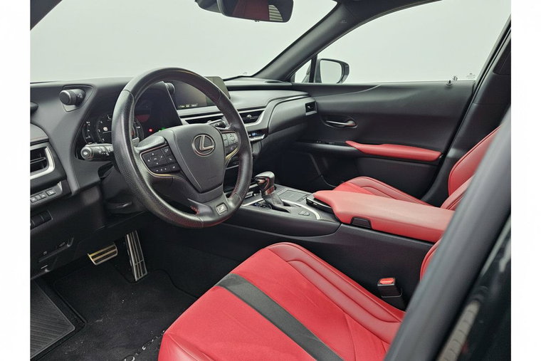 Vehicle Image 6