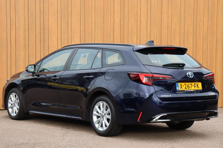 Vehicle Image 4