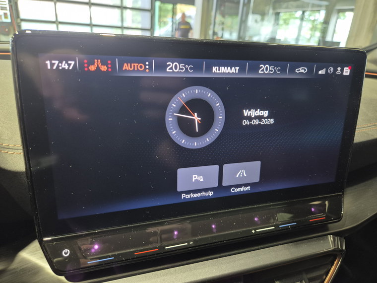 Vehicle Image 38