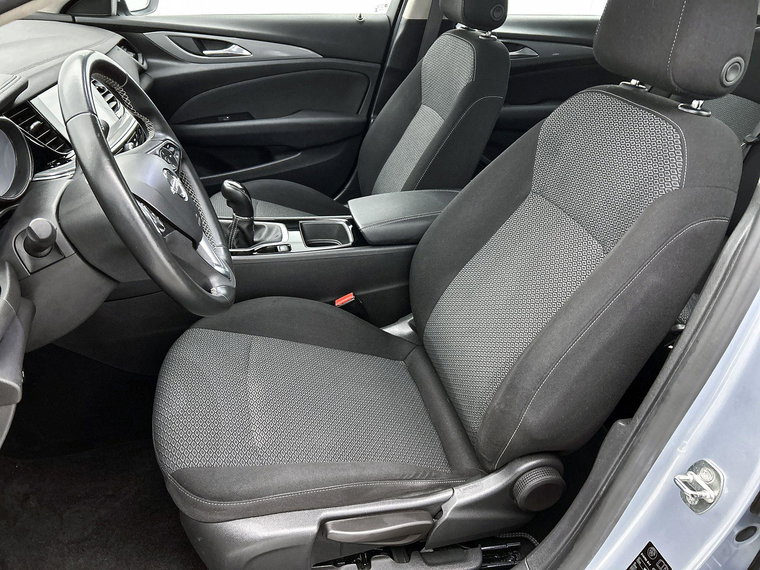 Vehicle Image 37
