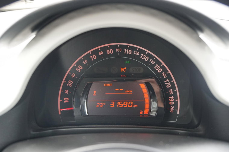 Vehicle Image 18