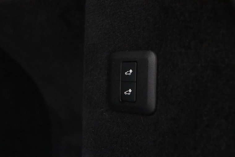 Vehicle Image 47
