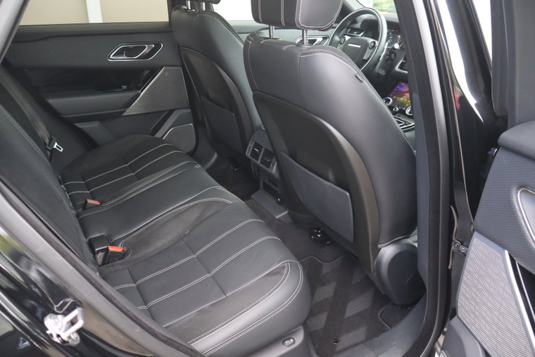 Vehicle Image 38