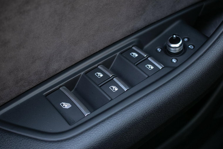 Vehicle Image 50