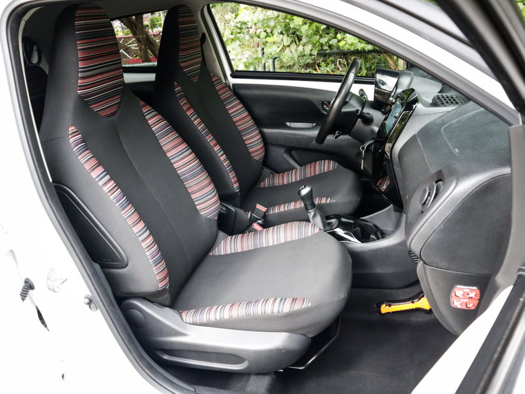 Vehicle Image 23