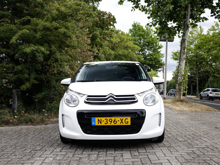 Vehicle Image 32