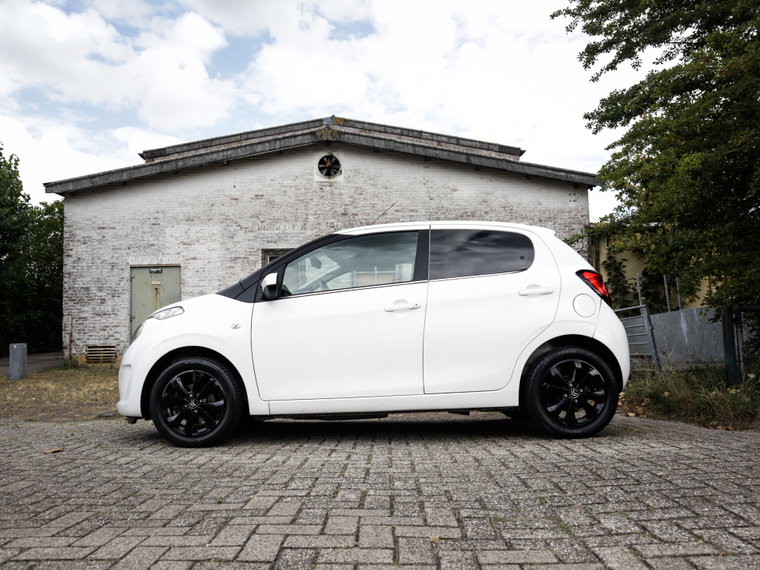 Vehicle Image 35