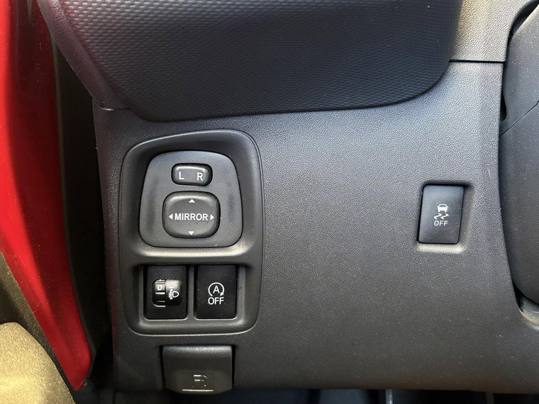Vehicle Image 26