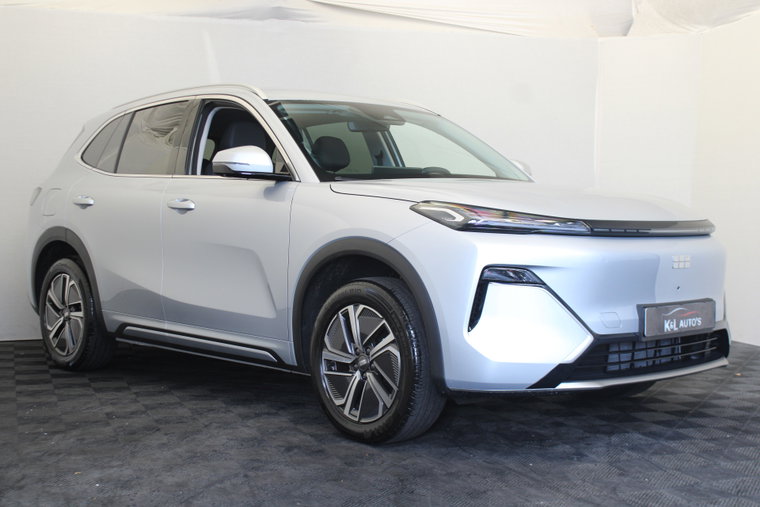 Vehicle Image 3