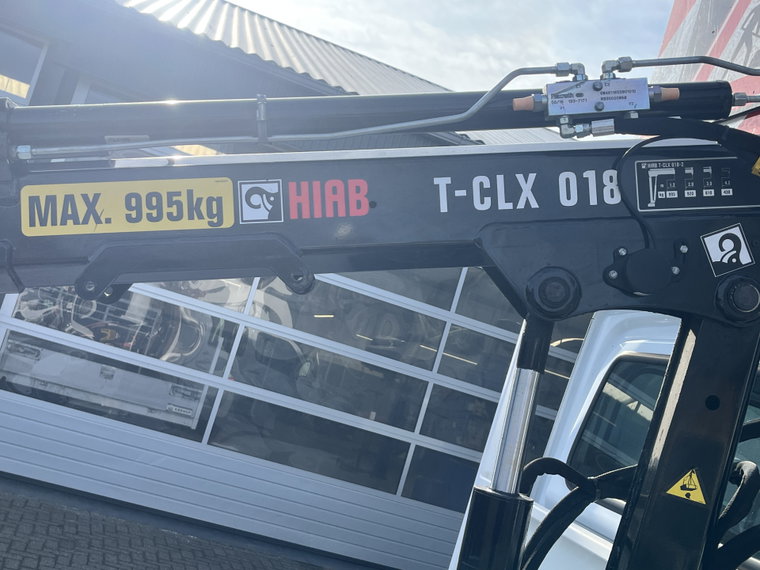 Vehicle Image 22