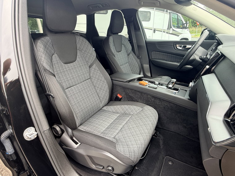 Vehicle Image 34