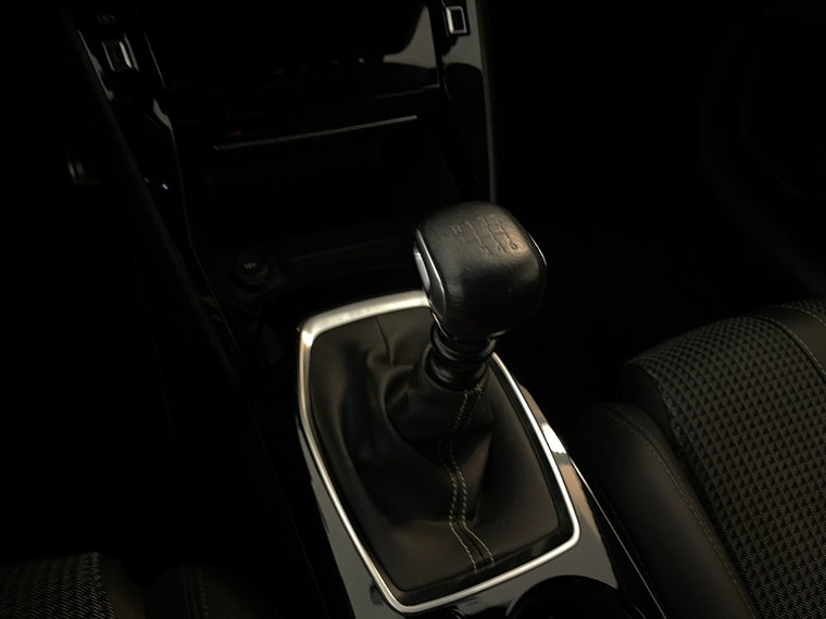 Vehicle Image 38