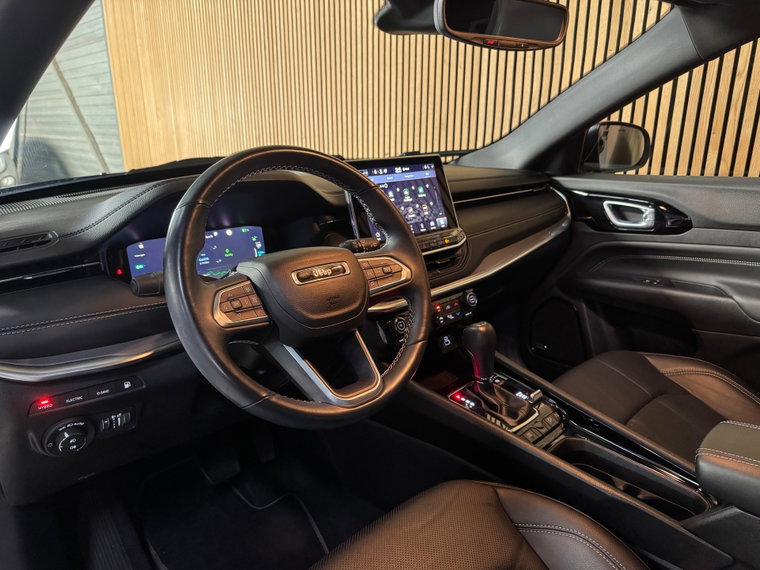 Vehicle Image 50