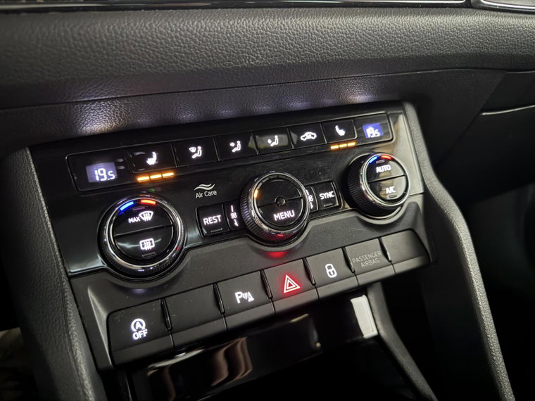Vehicle Image 50