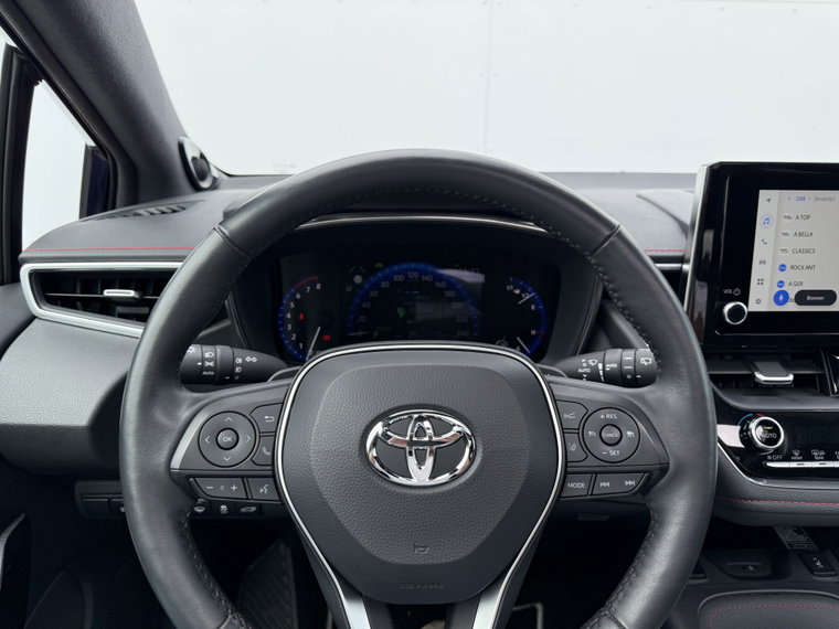 Vehicle Image 16
