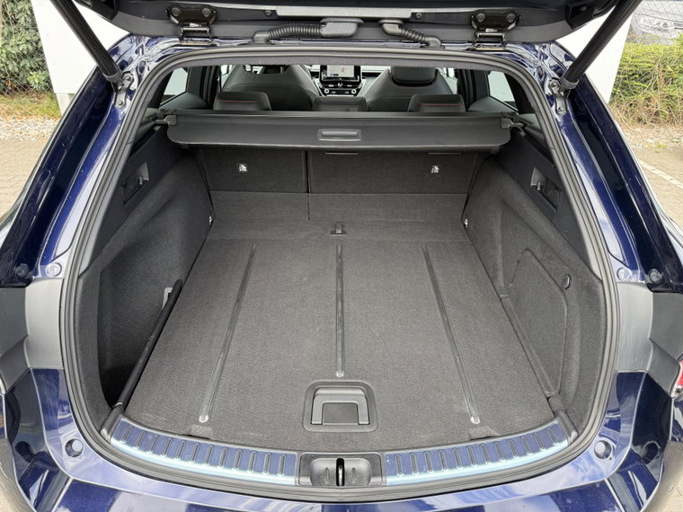 Vehicle Image 30