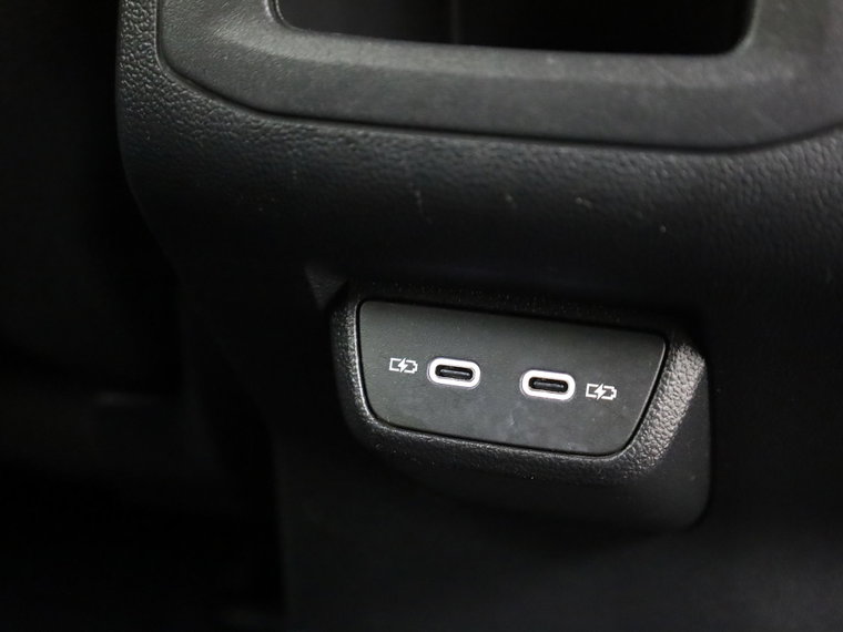 Vehicle Image 39
