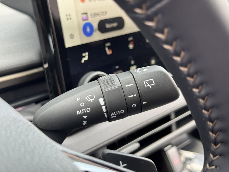 Vehicle Image 27