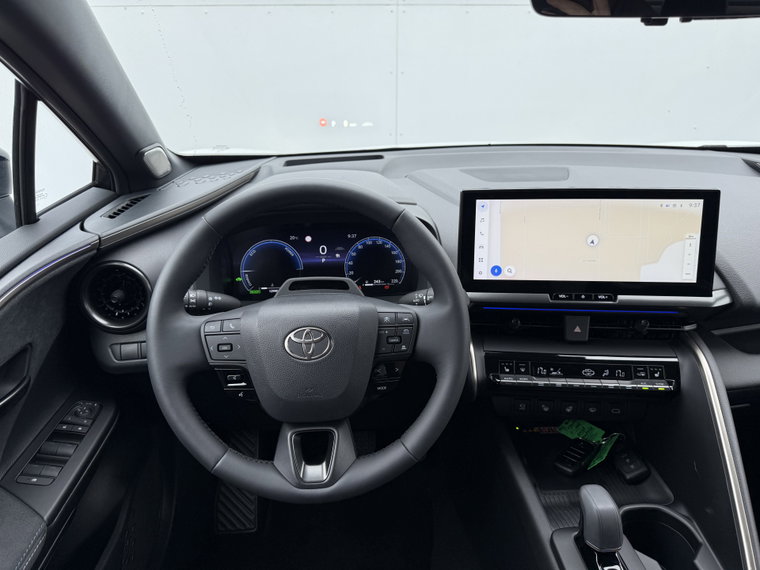 Vehicle Image 12