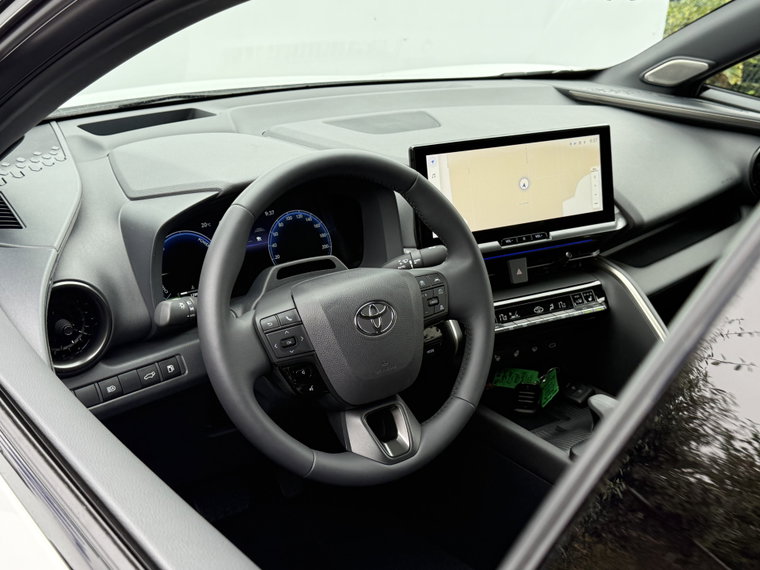 Vehicle Image 10