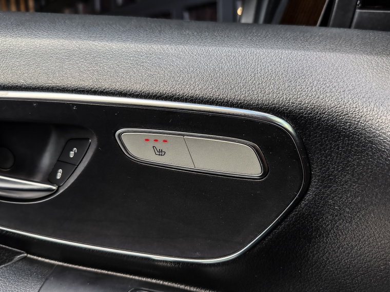 Vehicle Image 48