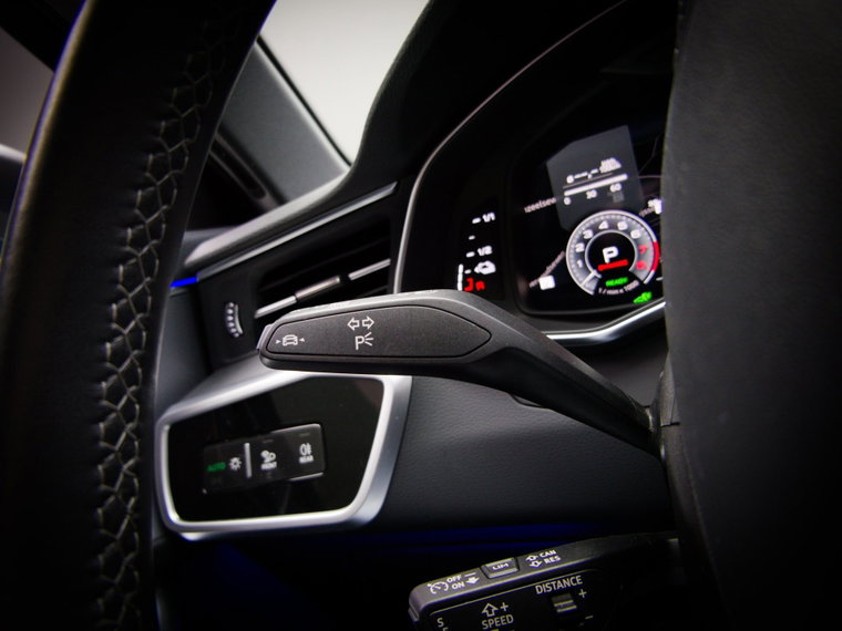 Vehicle Image 48