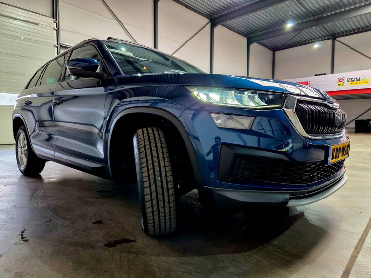 Vehicle Image 18