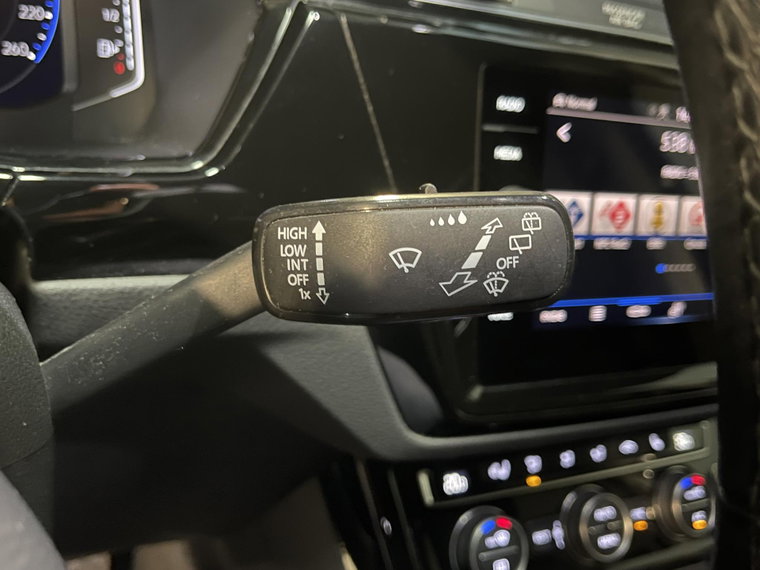 Vehicle Image 28