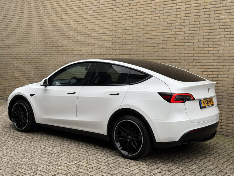 Vehicle Image 24