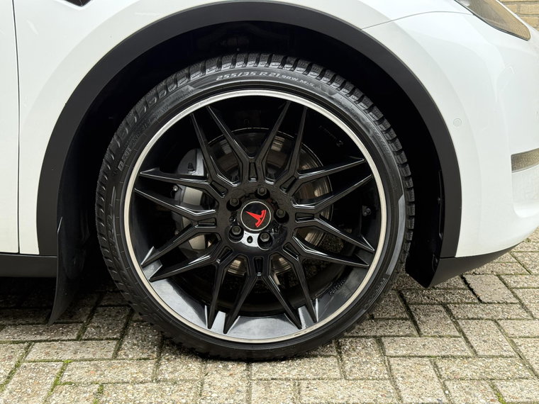 Vehicle Image 35