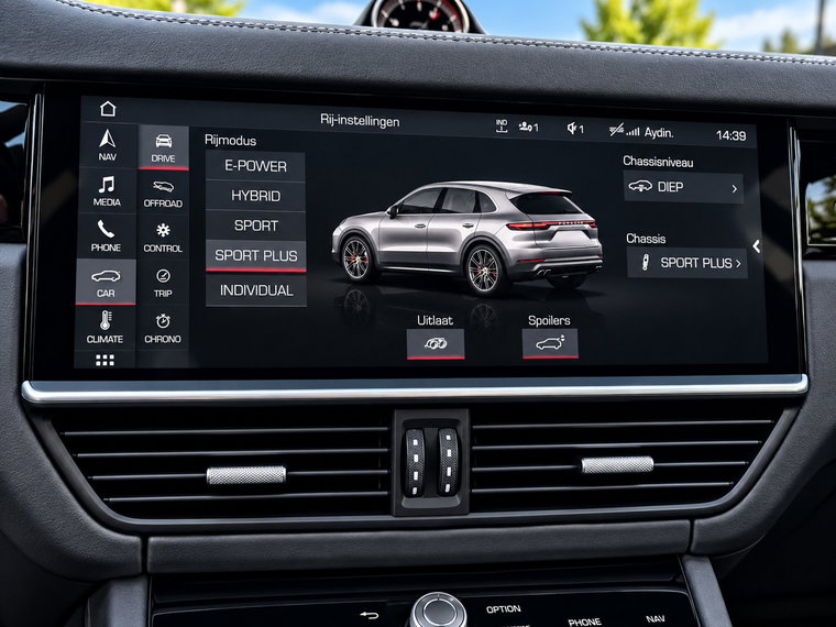 Vehicle Image 13
