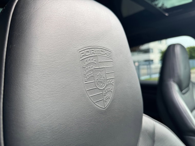 Vehicle Image 19
