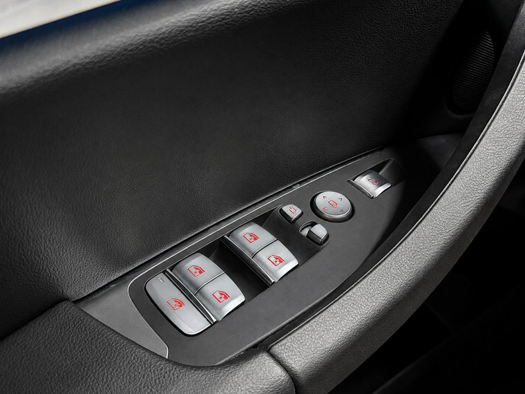 Vehicle Image 37