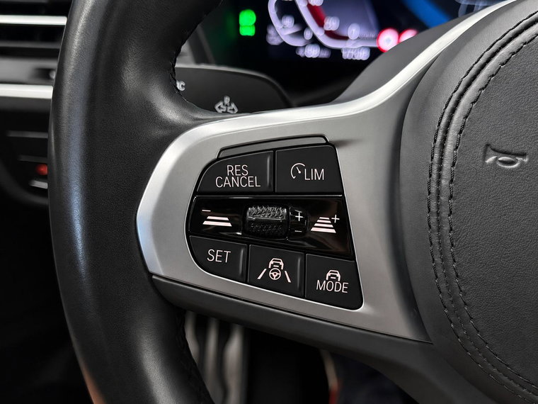 Vehicle Image 40