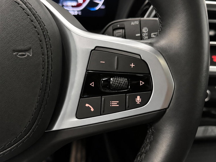 Vehicle Image 41