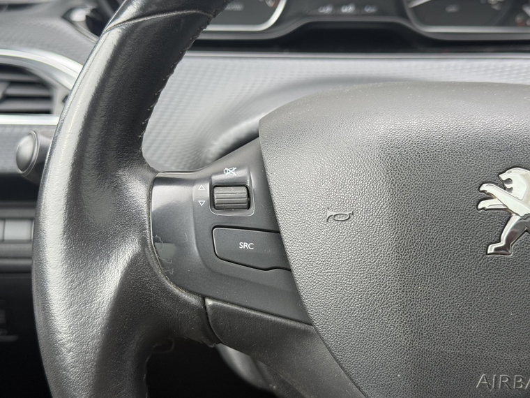 Vehicle Image 26