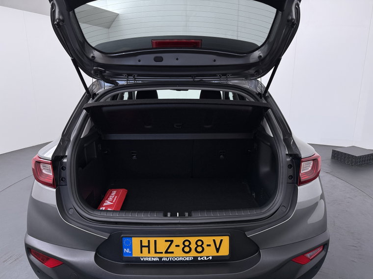Vehicle Image 38